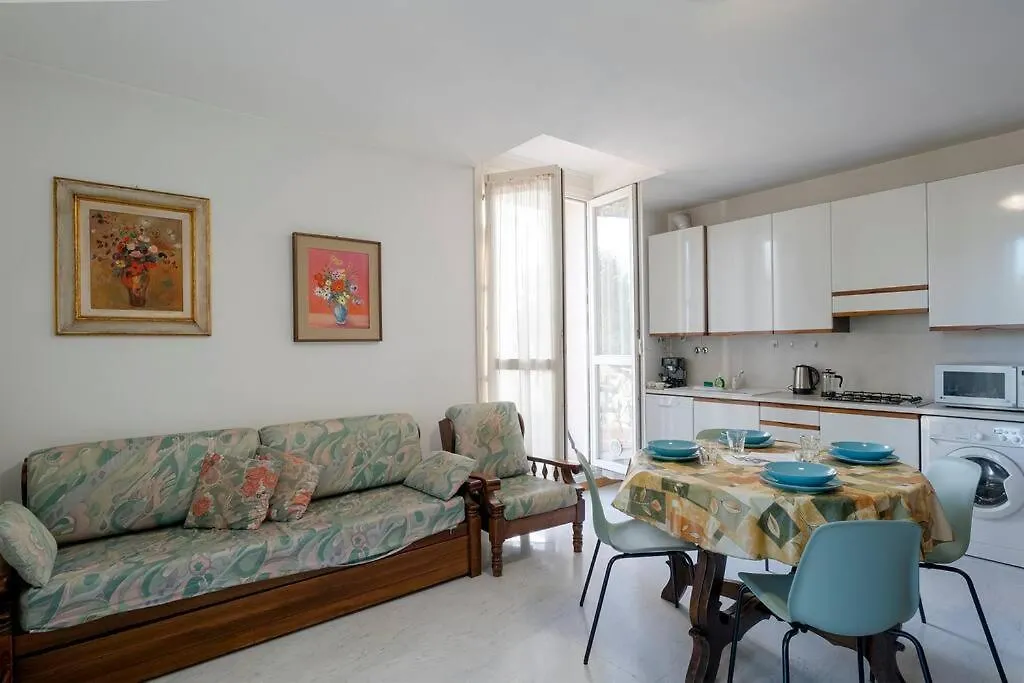 Casa Erbusin - 2 Bedrooms - Wifi - Pool Bordighera 0*,  Italy