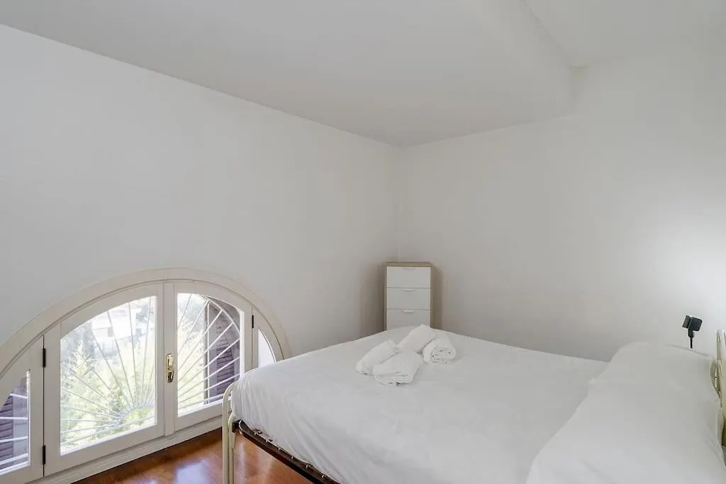 Apartment Casa Erbusin - 2 Bedrooms - Wifi - Pool Bordighera